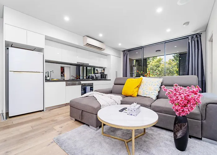 Waterloo 2Br Modern Apt Natural Park