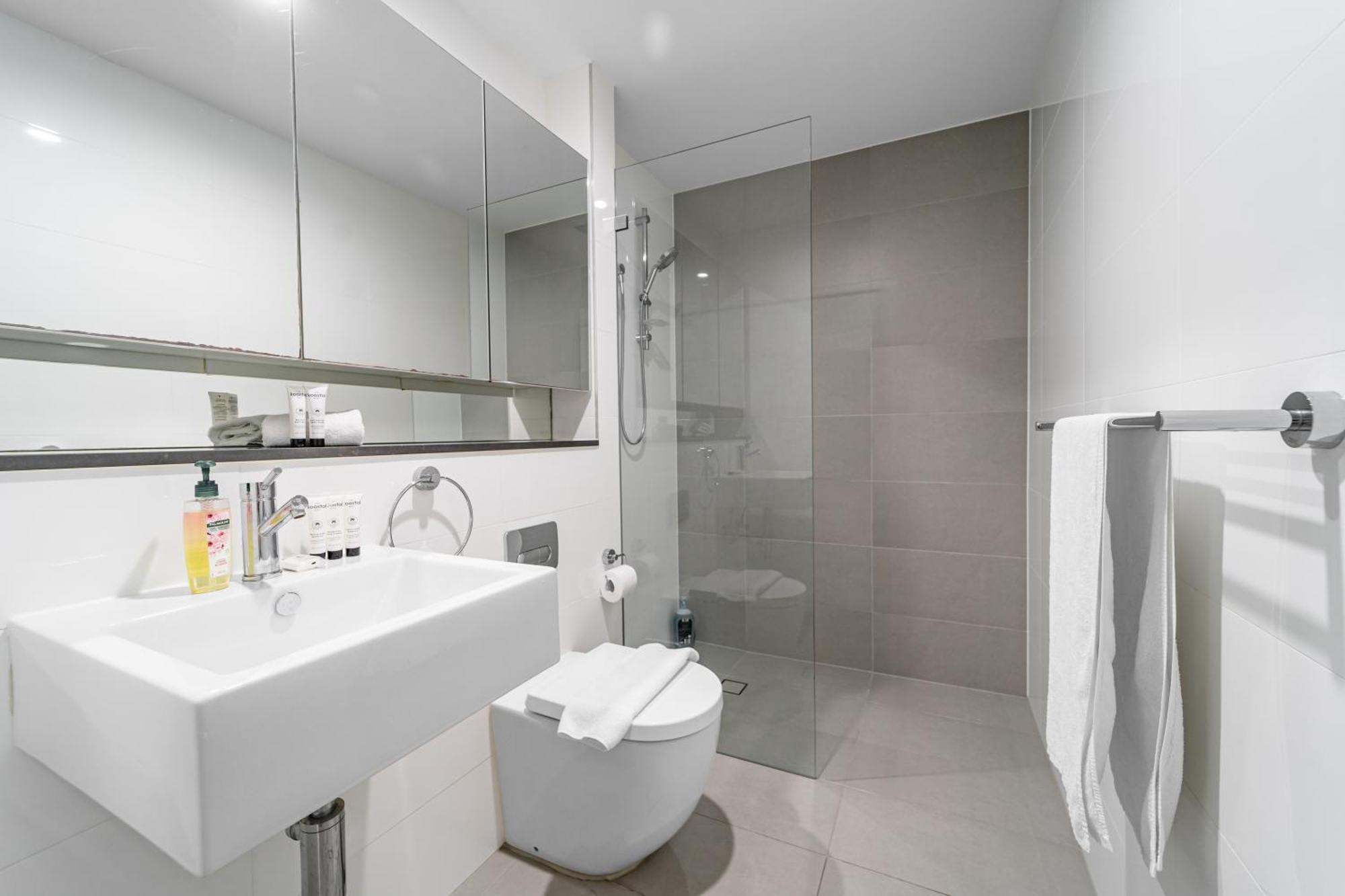 Apartment Waterloo 2br Modern Natural Park